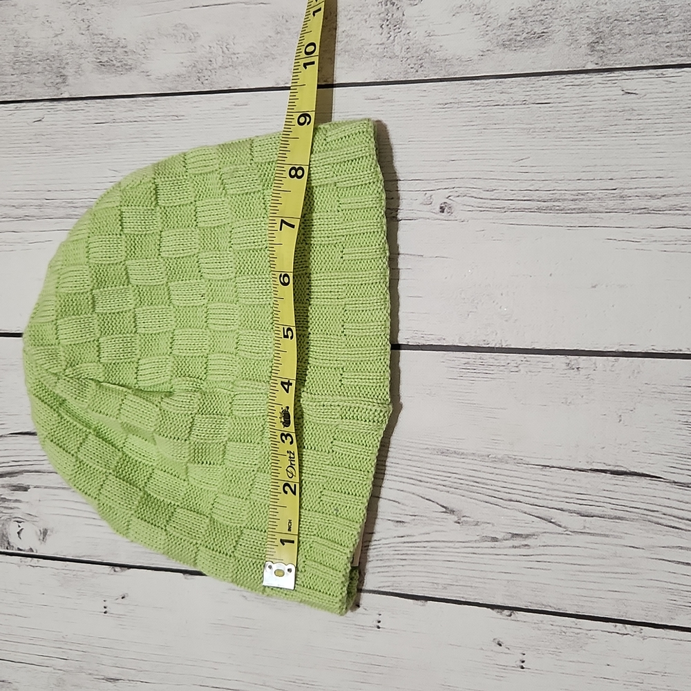 Bula lime green Winter hat - Picture 4 of 5